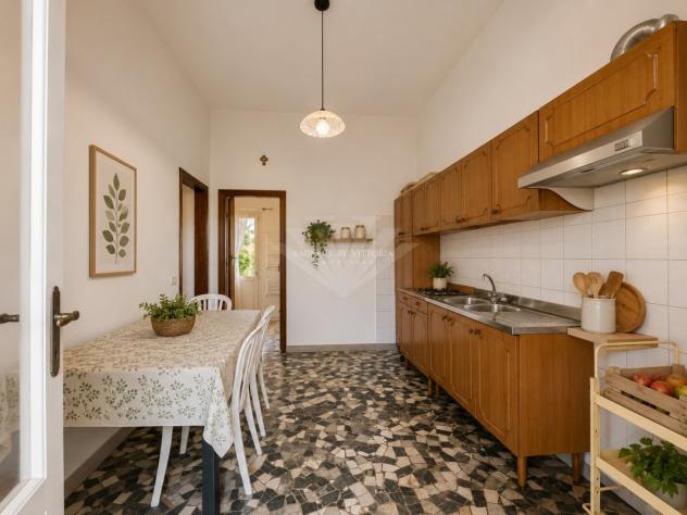 APPARTAMENTO di 5 vani e di 85 mq (PIETRASANTA - Tonfano) rif. 488/V - Foto 18