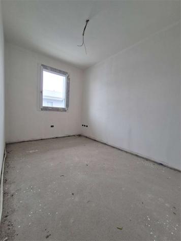 V005396 - ESCLUSIVO QUADRILOCALE CON TERRAZZO ABITABILE E GARAGE DOPPIO ! - Foto 13