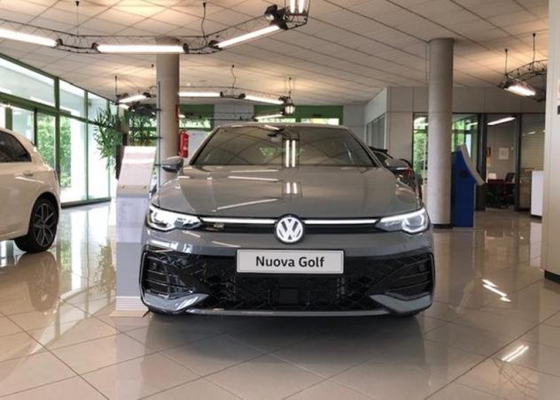 Volkswagen Golf 1.5 eTSI ACT R-Line Plus DSG (PREZZO VERO) - Foto 2