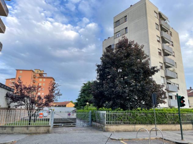 Box / Garage di 13 m² in vendita a Torino
