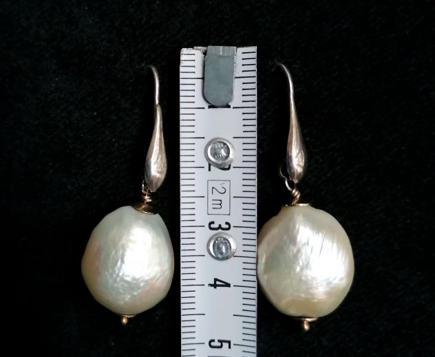 BELLISSIMI ORECCHINI PENDENTI CON GRANDE PERLA SCARAMAZZA E ARGENTO. - Foto 7