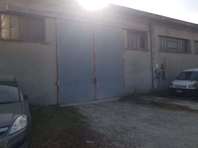 VENDITA CAPANNONE 1500 MQ CALCINELLI (PU)