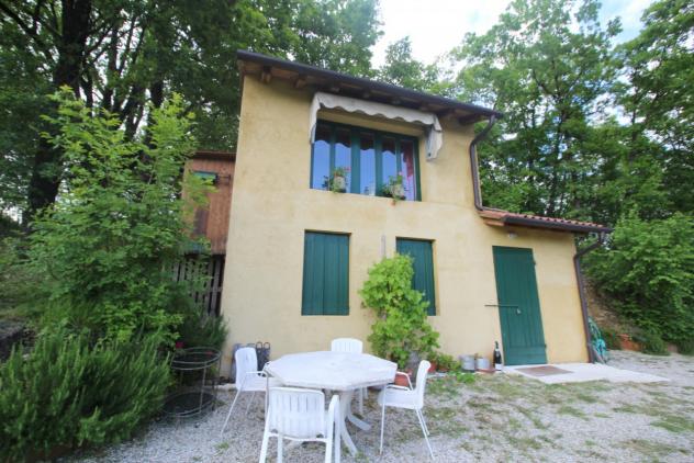 RUSTICO di 2 vani e di 68 mq (PIEVE DI SOLIGO) rif. AR08