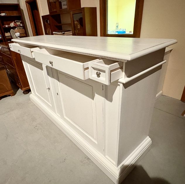 NUOVA CREDENZA 2 ANTE 4 CASSETTI MASSELLO FINITURA BIACO LACCATO INVECCHIATO - Foto 3