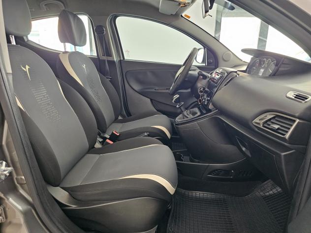 Lancia Ypsilon 1.2 69 CV 5 porte GPL Ecochic Elefantino - Foto 2