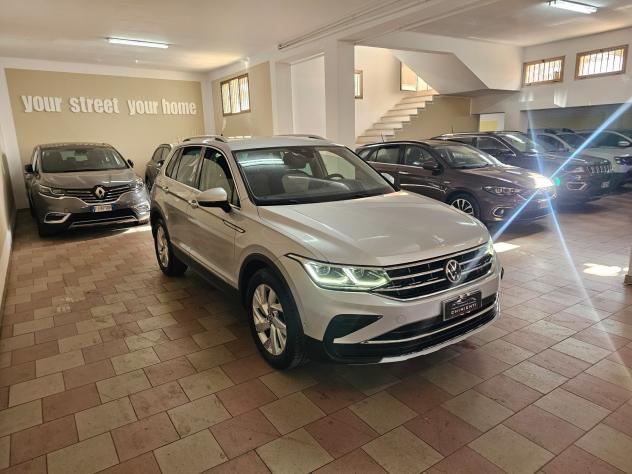 Volkswagen Tiguan 2.0 TDI 150 CV SCR DSG Elegance - Foto 10