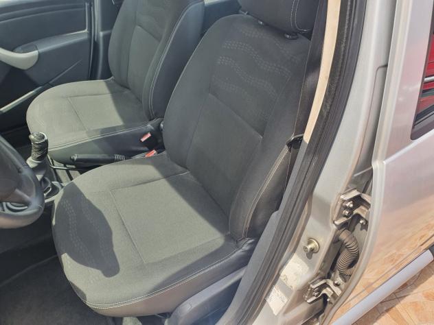 Dacia Sandero Stepway 1.5 dCi 90CV neopatentati - Foto 10