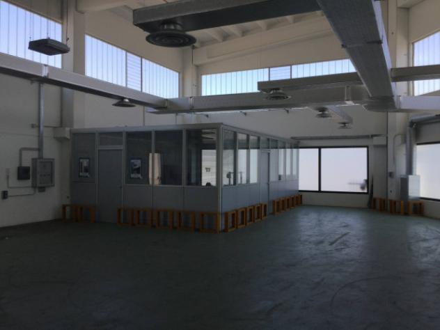 Immobile di 4500 m² con più di 5 locali in affitto a Pozzolo Formigaro - Foto 12