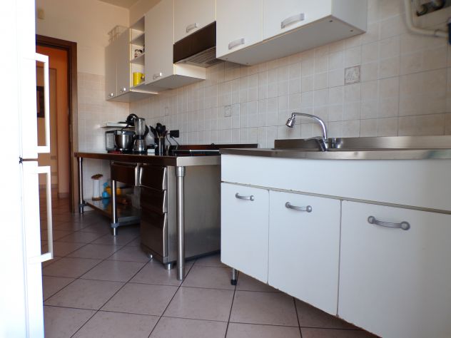 Biandronno - Appartamento con splendida terrazza - Foto 3
