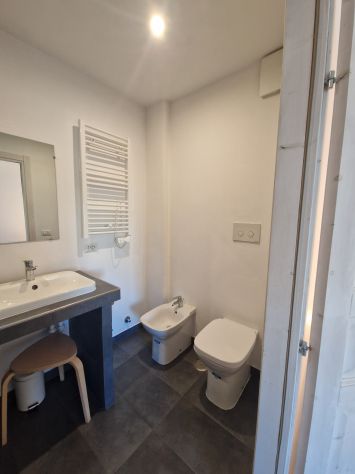AMPIA STANZA CON BAGNO PRIVATO LARGO CIAIA BARI - Foto 5