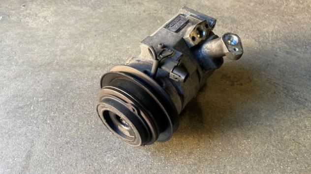 Compressore climatizzatore Mitsubishi Pajero 3.2 D-ID V60 del 2001 (MR568289) - Foto 2
