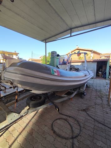 SACS 5,20 m + MercuryF40 efi+ carrello e accessori