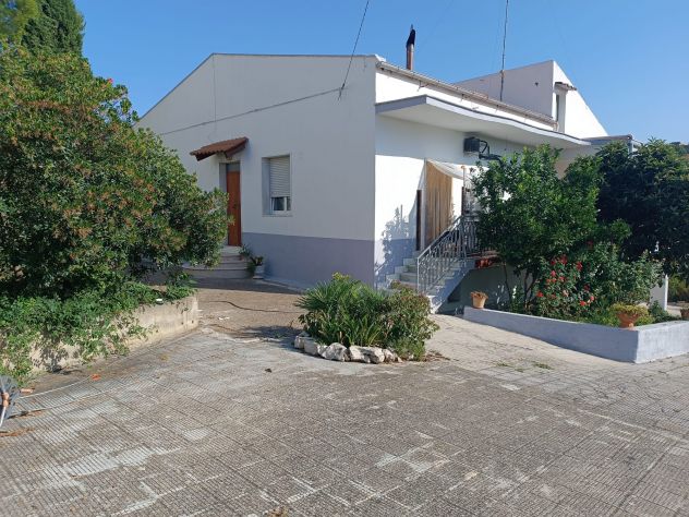 VENDESI VILLA A GROTTOLE: UN SOGNO A DUE PASSI DA MATERA! - Foto 2