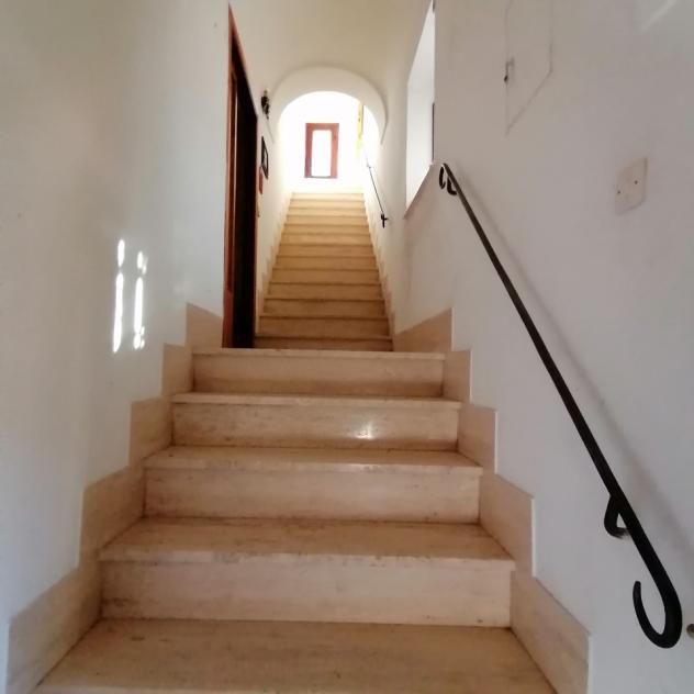 Nel comune di Sorano nella loc. di Montevitozzo Marcelli, a 11Km da Sorano e dalle sue terme, 16 Km da Pitigliano, 6 km da Castell'Azzara vendiamo app - Foto 8