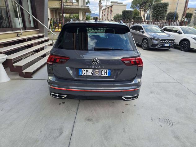 Volkswagen Tiguan 2.0 tdi R-Line 150cv dsg - Foto 8