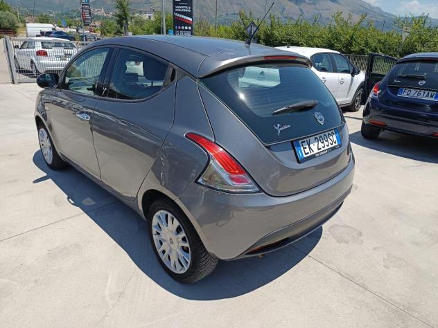 LANCIA Ypsilon 1.2i 69 CV - NEOPATENTATI - Foto 9