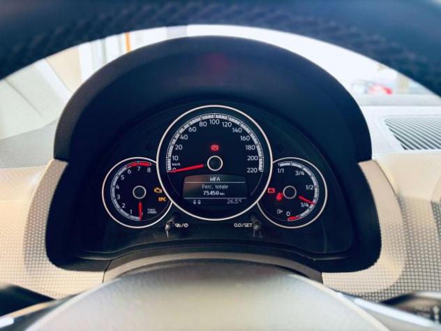 Volkswagen up! 5p 1.0 High 75cv - Foto 8