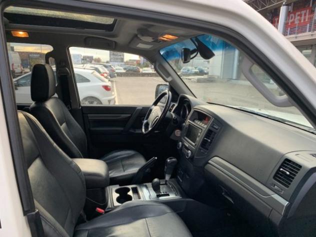 MITSUBISHI Pajero 3.2 DI-D 16V aut. Instyle 4X4 7 POSTI rif. 23949109 - Foto 9