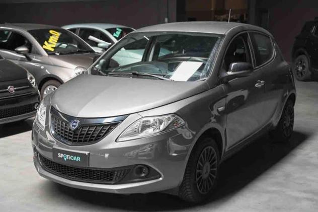 LANCIA Ypsilon 1.0 FireFly 5 porte S&S Hybrid Silver rif. 23816271