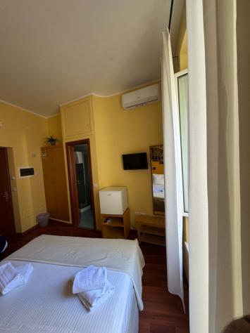 Room in Via Famagosta, Roma for 155 m² with 4 bedrooms
