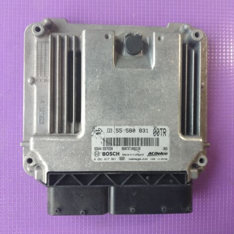 Centralina motore Bosch Opel Corsa D 1.3Mjet 95cv 0281017961 55580831 EDC17C18