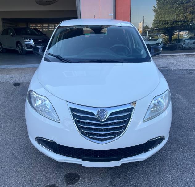 Lancia Ypsilon 1.2 69 CV 5 P Gold-km104000- - Foto 2