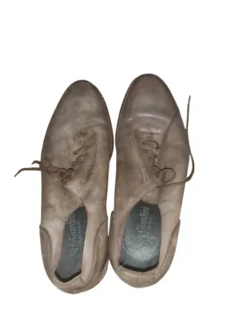 scarpe nero giardini uomo pelle n 41. In buono stato