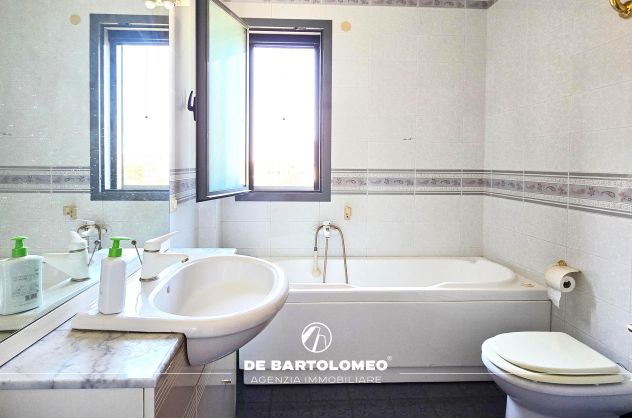 Appartamento in residence signorile con posto auto, box auto e cantinola - Foto 6