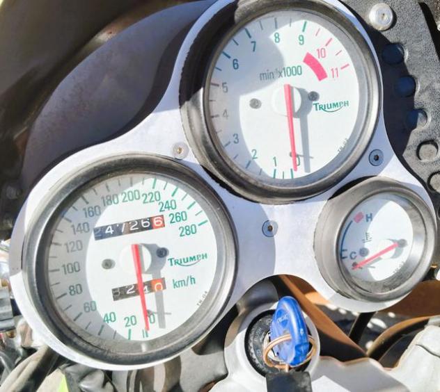 TRIUMPH Speed Triple 955 Speed Triple rif. 24194536 - Foto 10