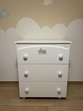 LETTINO CON CASSETTIERA