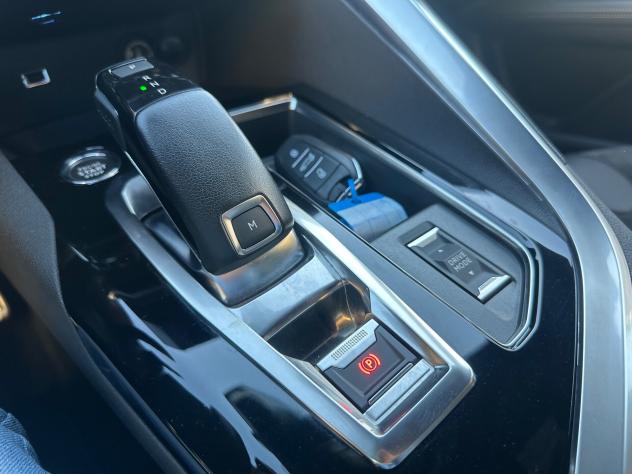 Peugeot 3008 BlueHDi 130 EAT8 GT - Foto 10