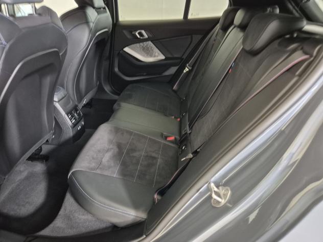 BMW Serie 1 F70 118d MSport auto - Foto 8
