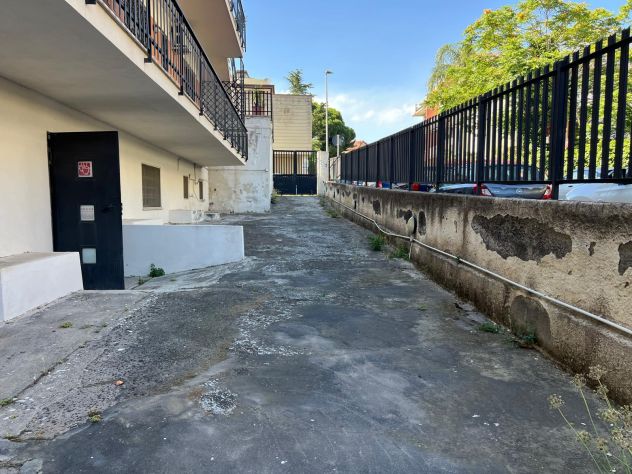 Deposito con uffici - Sant'Agata li Battiati - Foto 8