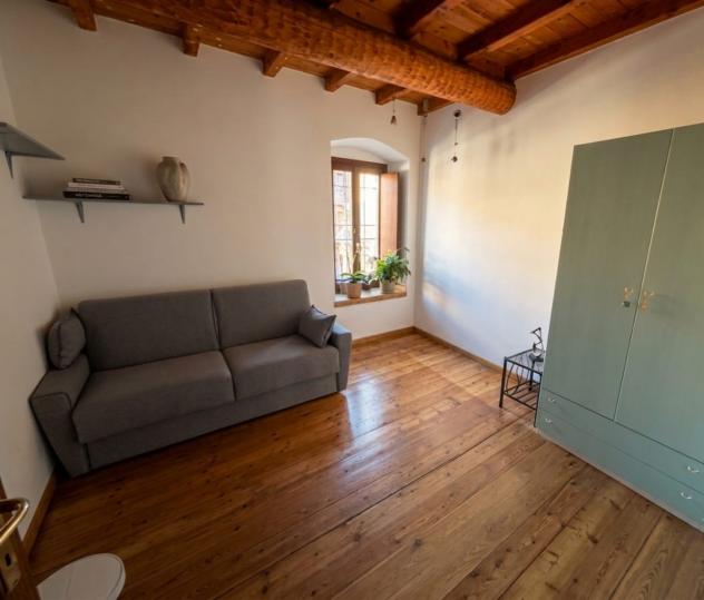 Affascinante Quadrilocale con Loggia e Potenziale per Nuove Unità Abitative - Foto 6