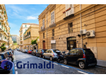 Locale commerciale in vendita a Napoli