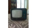 piccolo televisore da tavolo