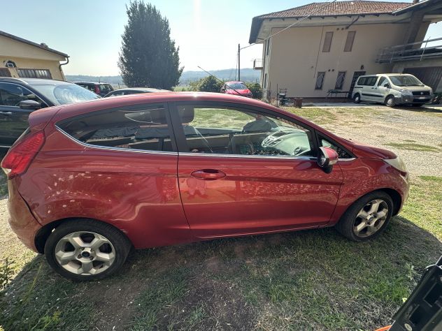 Ford fiesta 2010 1.4 tdci titanium