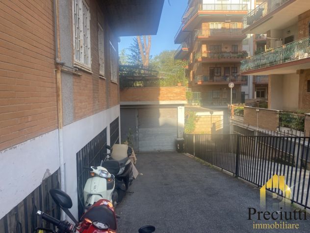 BRAVETTA VIA SOGLIANO NEGOZIO IN VENDITA - Foto 2