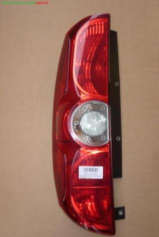 FANALE POST.S. MOD CON PORTELLONE UNICO FIAT DOBLO' (3V) Cargo (263-3V) 999-U54625 Parti elettriche  Fanaleria  Fanali  Fanale post. sx. FIAT - DOBLO