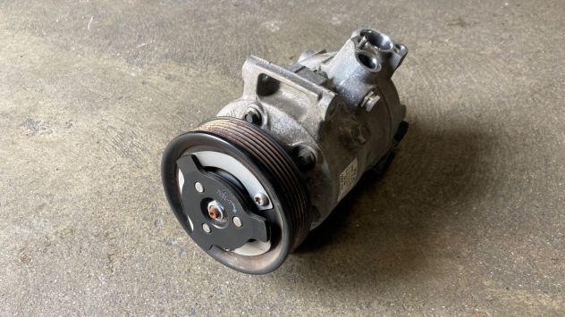 Compressore climatizzatore Volkswagen Tiguan 2.0TDI del 2018 (5Q0816803F) - Foto 3