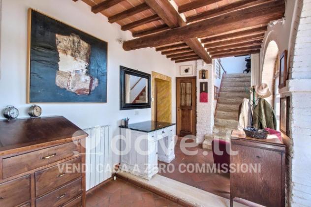 Rustico / Casale di 170 m² con più di 5 locali in vendita a Siena - Foto 17