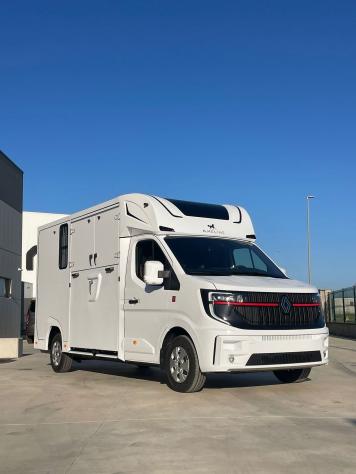 Renault Master Master 2.0 TD 170 CV HARAS ALLESTIMENTO STALLONI 3 POSTI CABINA