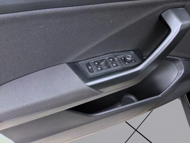 VOLKSWAGEN T-Roc 1ª serie T-Roc 2.0 TDI SCR 150 CV DSG Business BlueMotion Technology - Foto 9