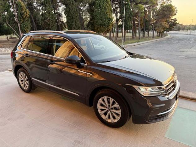 VOLKSWAGEN Tiguan 2.0 TDI 150 CV SCR DSG Life rif. 23935503 - Foto 3