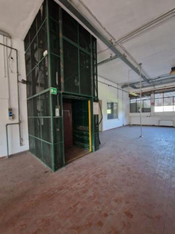 Immobile di 3700 m² con più di 5 locali in vendita a Caronno Pertusella - Foto 19