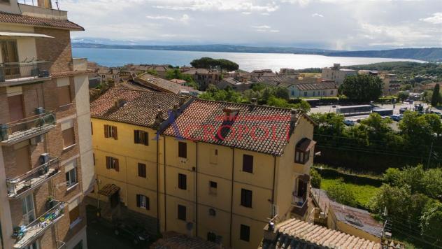 Bracciano – Zona Centrale Appartamento Piano Terra - Foto 2