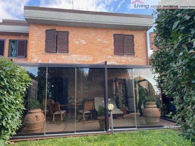 Casa Semindipendente 7 locali - Rif. V872