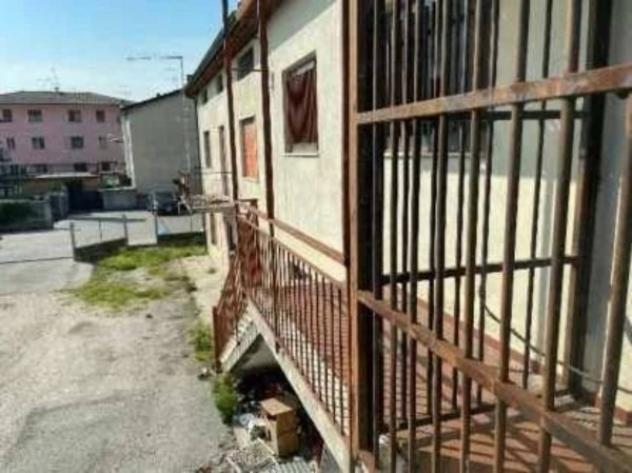 Immobile in asta di 160 m² con più di 5 locali in vendita a Trissino - Foto 7