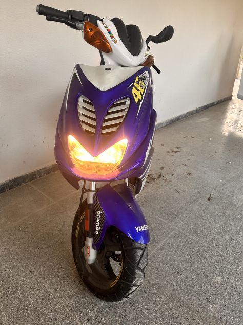 Vendo scooter areox 50 special version - Foto 10