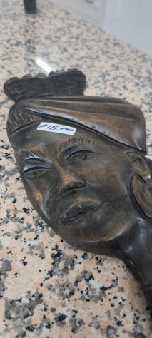 Placca da Parete Intagliata a Mano in Legno Scuro – 25232 - Foto 3